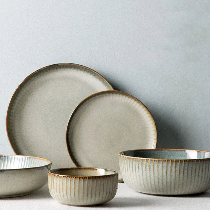 Platos y Cuencos de Cerámica Japonesa